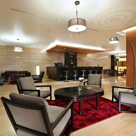 Golden City Hotel And Convention Center - Chse Certified Semarang Exteriör bild