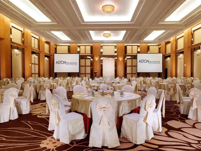 Golden City Hotel And Convention Center - Chse Certified Semarang Exteriör bild