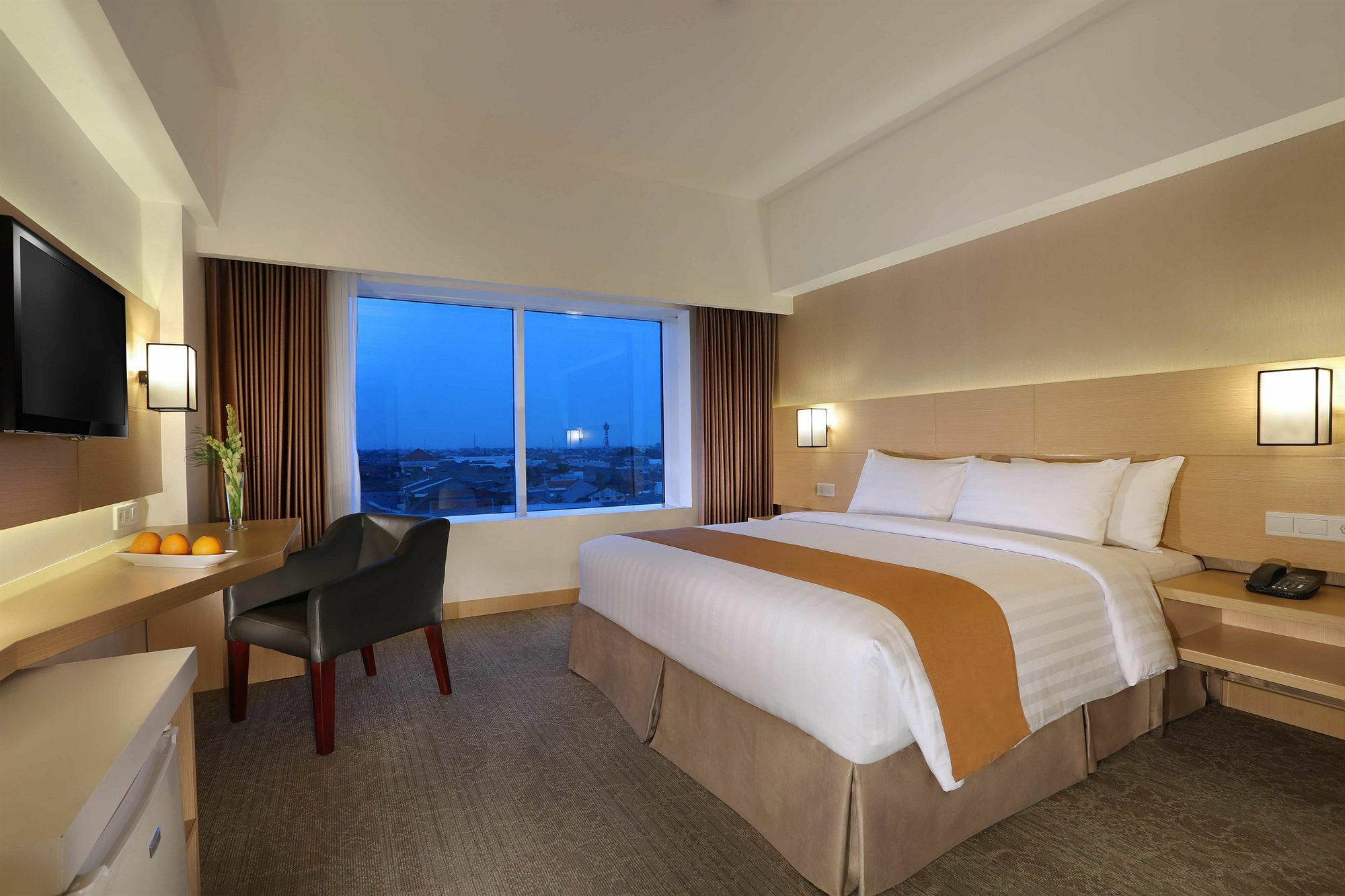 Golden City Hotel And Convention Center - Chse Certified Semarang Exteriör bild